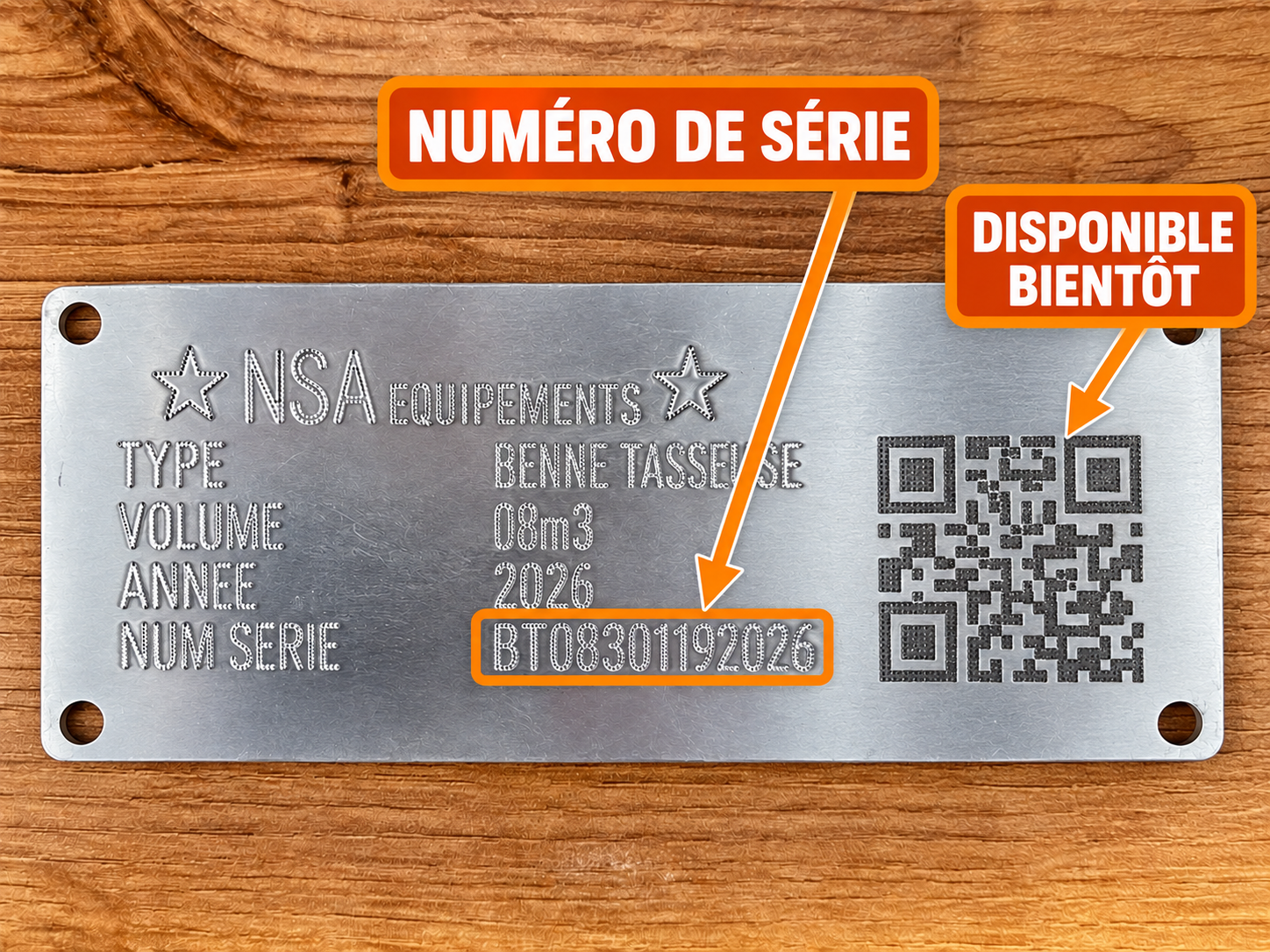 Guide montrant le numéro de série et l’emplacement du futur QR code sur une plaque NSA